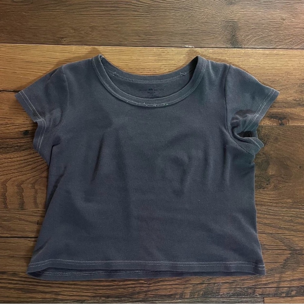 Brandy Melville cropped tee